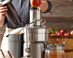 Juicers Juicers